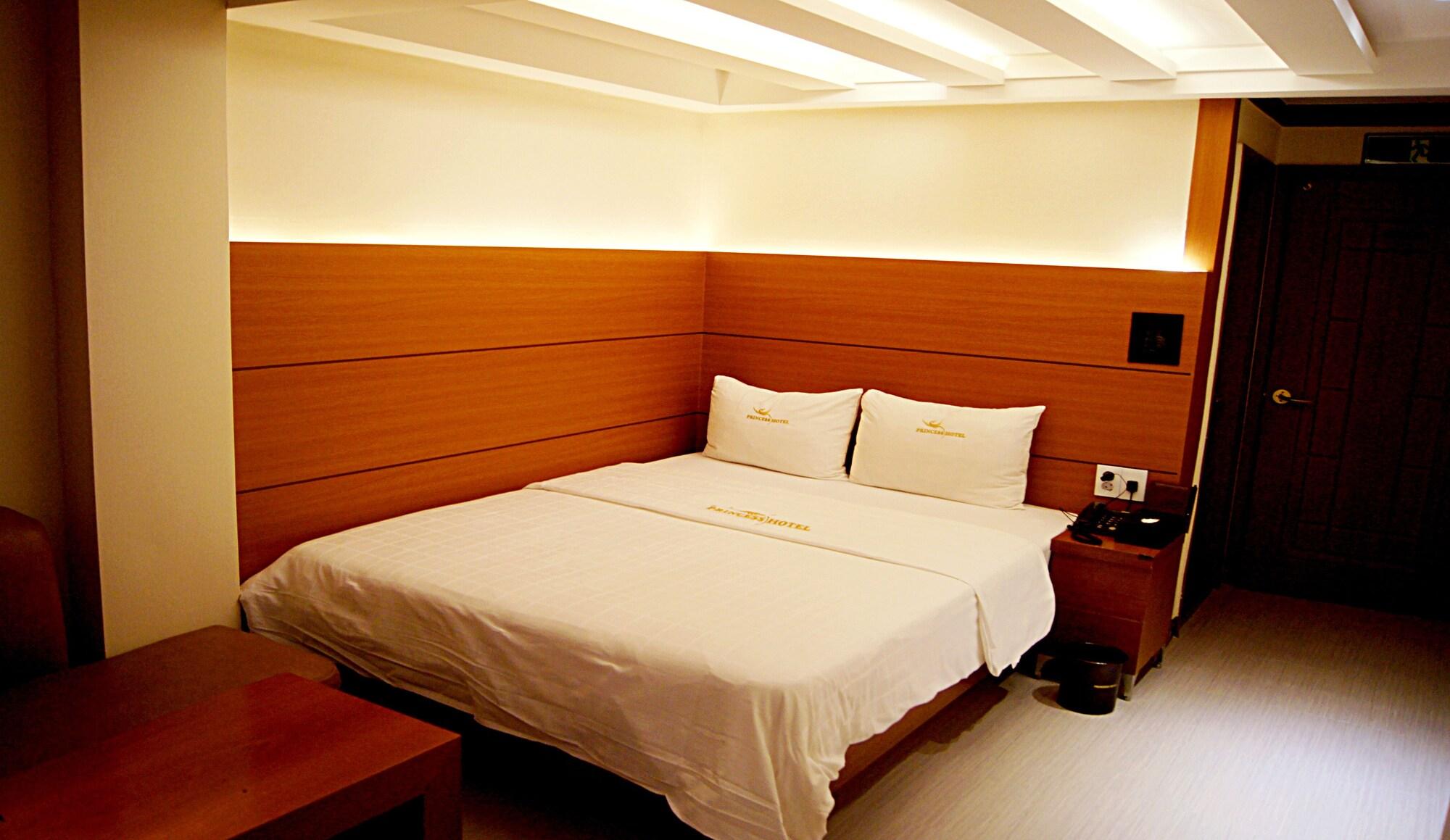 Princess Hotel 2*